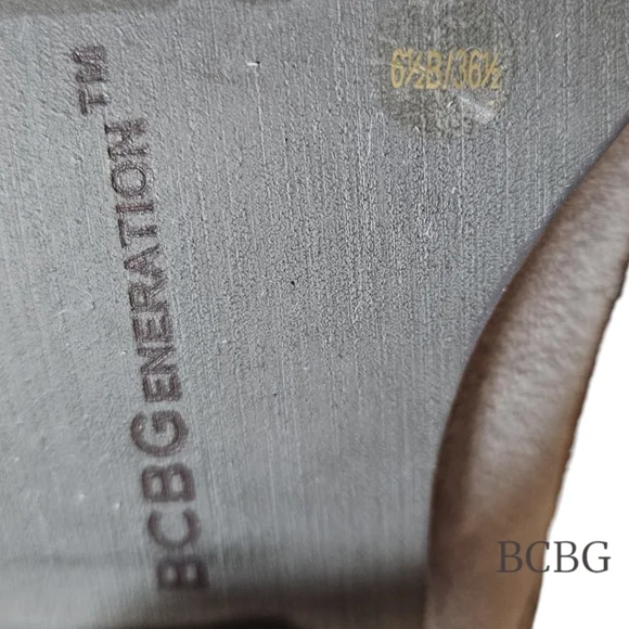 BCBGeneration BG Holland Western Style Boots - Picture 13 of 13